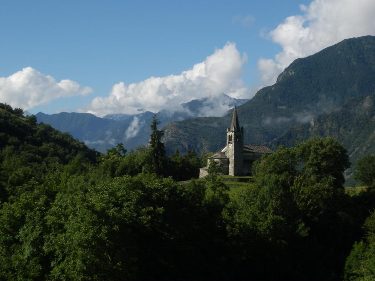 Le Rosier B&B E Appartamento Saint-Vincent Buitenkant foto