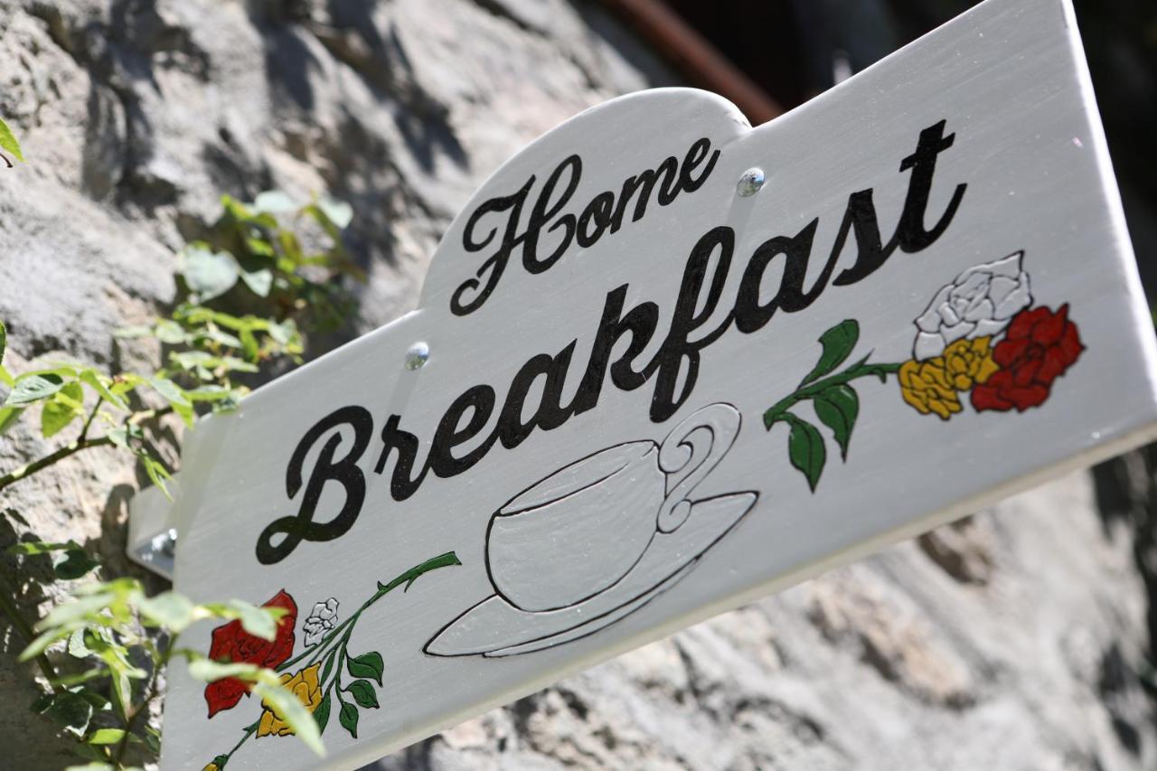 Le Rosier B&B E Appartamento Saint-Vincent Buitenkant foto