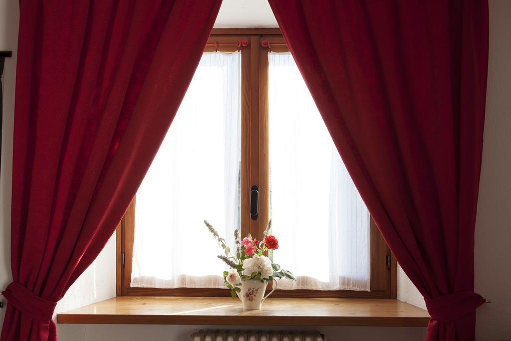 Le Rosier B&B E Appartamento Saint-Vincent Buitenkant foto