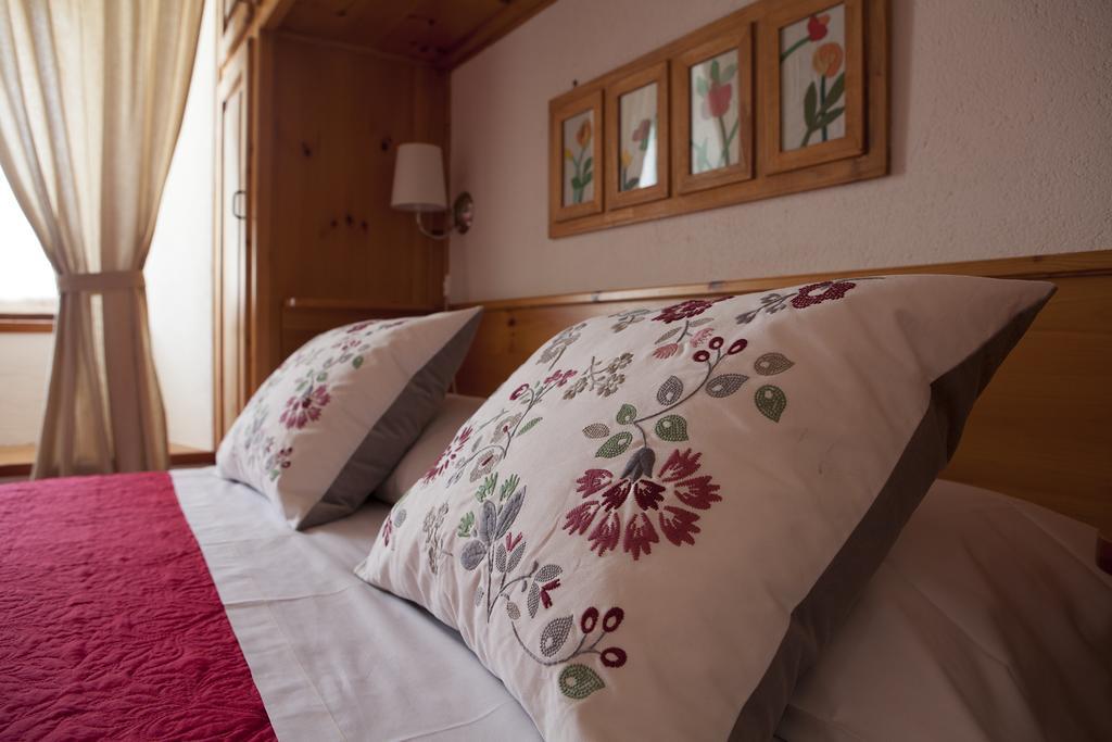 Le Rosier B&B E Appartamento Saint-Vincent Buitenkant foto